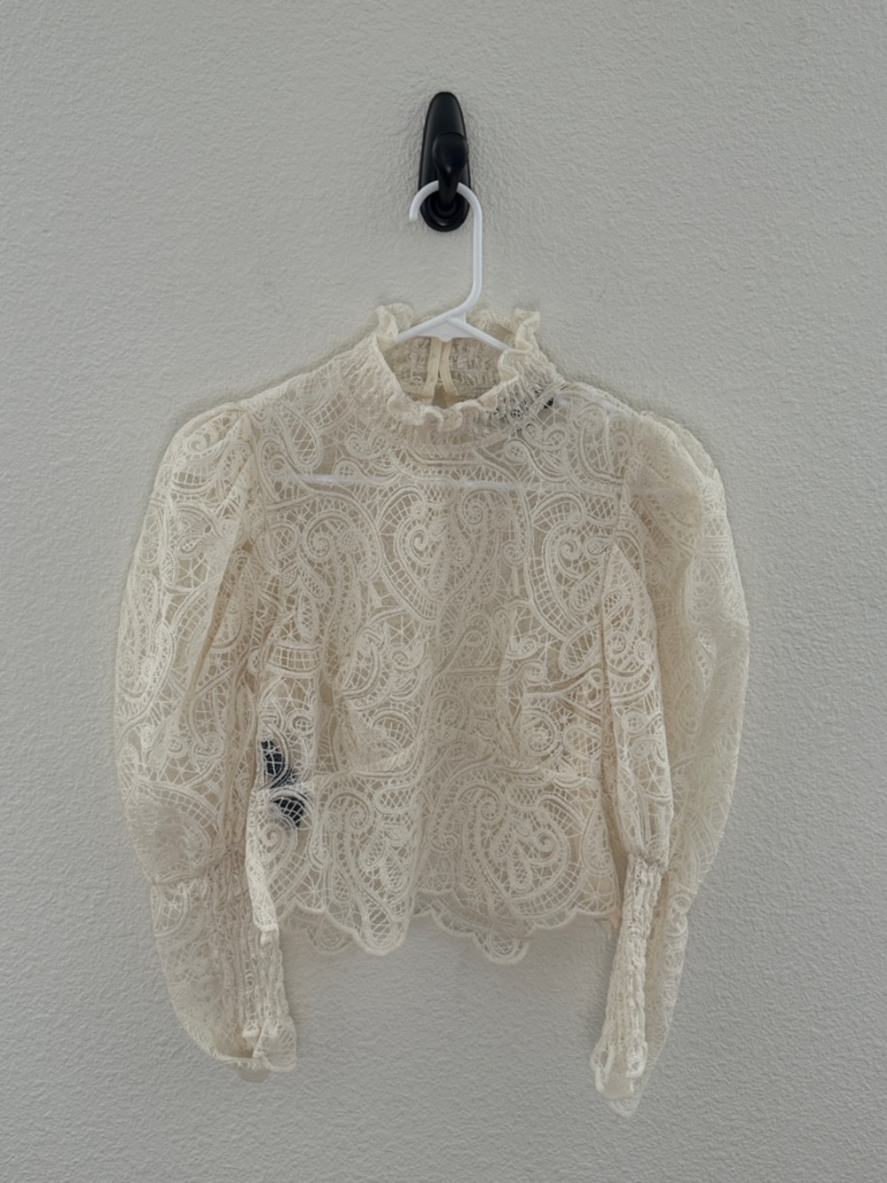 *Unavailable* Disturbia White Lyra Lace Blouse Cropped Puff Sleeve Ruched 6